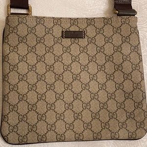 AUTHENTIC GUCCI CROSSBODY BAG